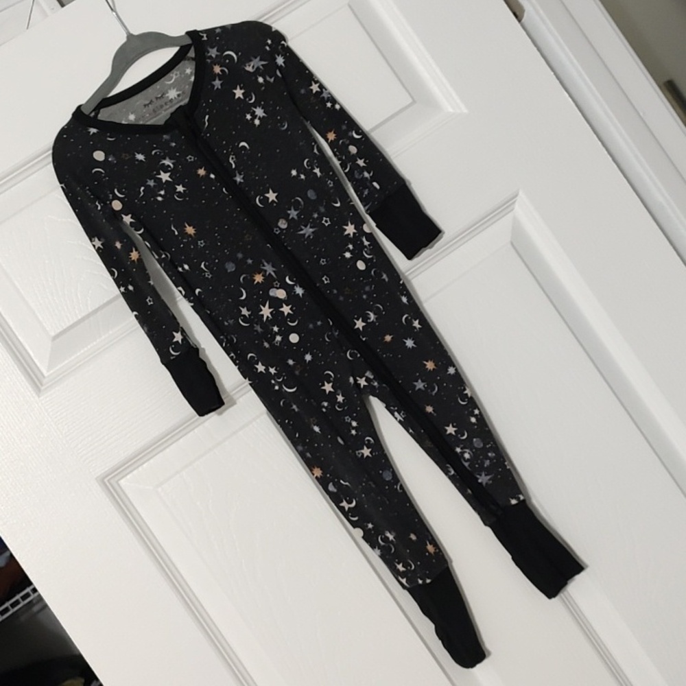 Little Sleepies Black and White Starry Zippy